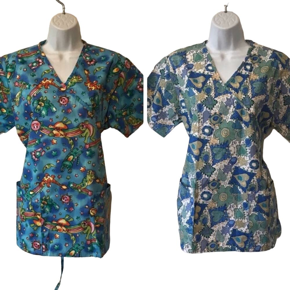 2 pc Animal print Hearts Mock Wrap Scrub Tops sz Small NWT